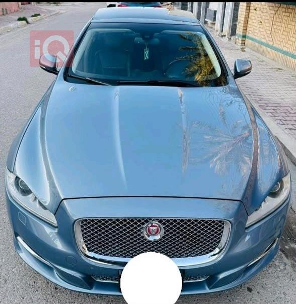 جاكوار XJ